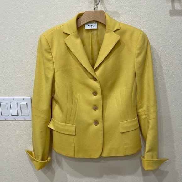 Akris Punto Yellow Lined Wool Blend Jacket-Old Money!  Like New. $1,250. Size 8 - Picture 1 of 14